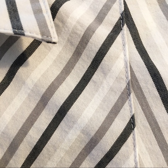 G.H. Bass & Co. Striped Button Down Blouse - Picture 4 of 6
